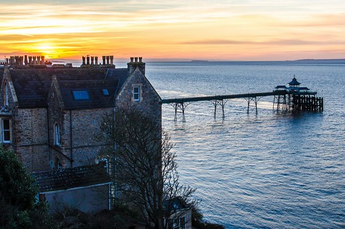 uk greatbritain winter sunset england coast pier seaside estuary severn clevedon northsomerset 2014 flatholm musicalreference 201412300161101 explore02012015405