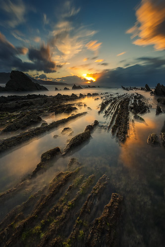ocean sunset sea sun rock clouds alga sakoneta deba flysch