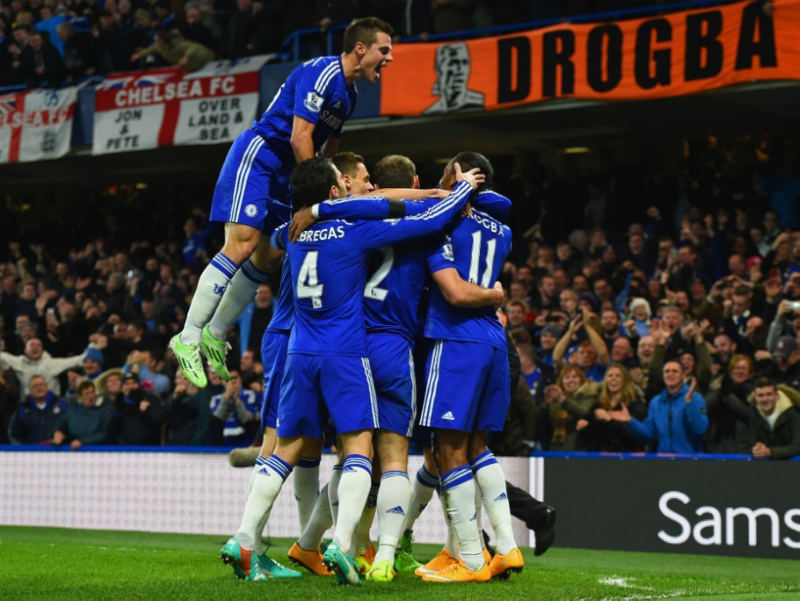 141203_ENG_Chelsea_v_Tottenham_Hotspur_3_0_CIV_Chelsea_players_celebrate_second