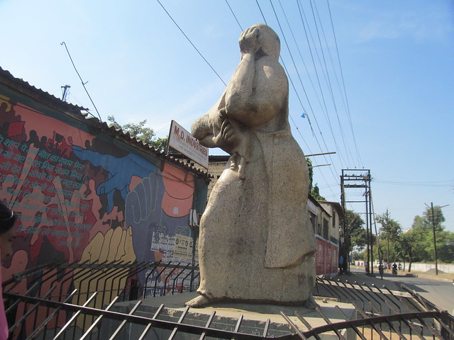 Bhopal gas victims memorial statue