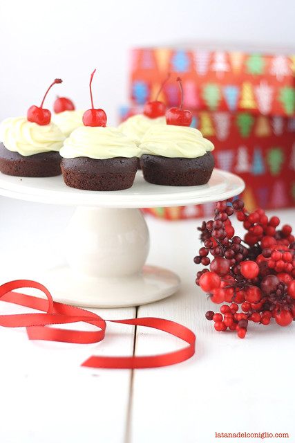 christmas cupcakes con frosting fudge2