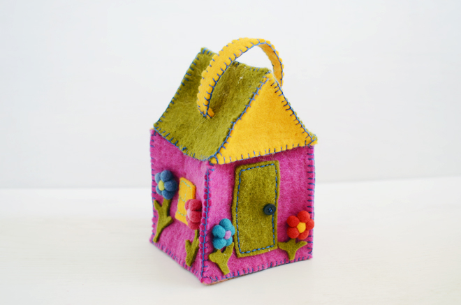wee felt house and tiny mouse