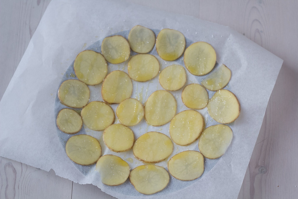 Recipe for Homemade and Easy Microwave Potato Chips
