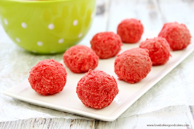 Raspberry Zinger Balls - tastes just like the snack cake!