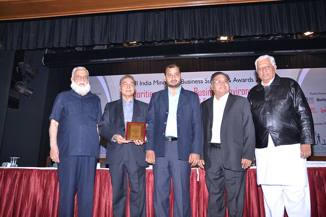 L-R: Suhail Lokhandwala, Sirajuddin Quraishi, Danish Riyaz, Dr. J K. Jain and Tanveer Ahmad.