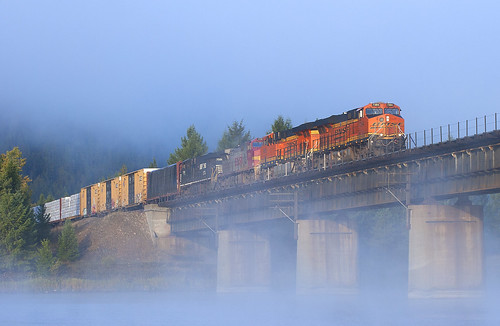 railroad bridge fog train river montana railroadbridge freight bnsf freighttrain morningfog clarkforkriver noxon bnsfrailway manifestfreight noxonmontana bnsf7394 bnsfmanifestfreight