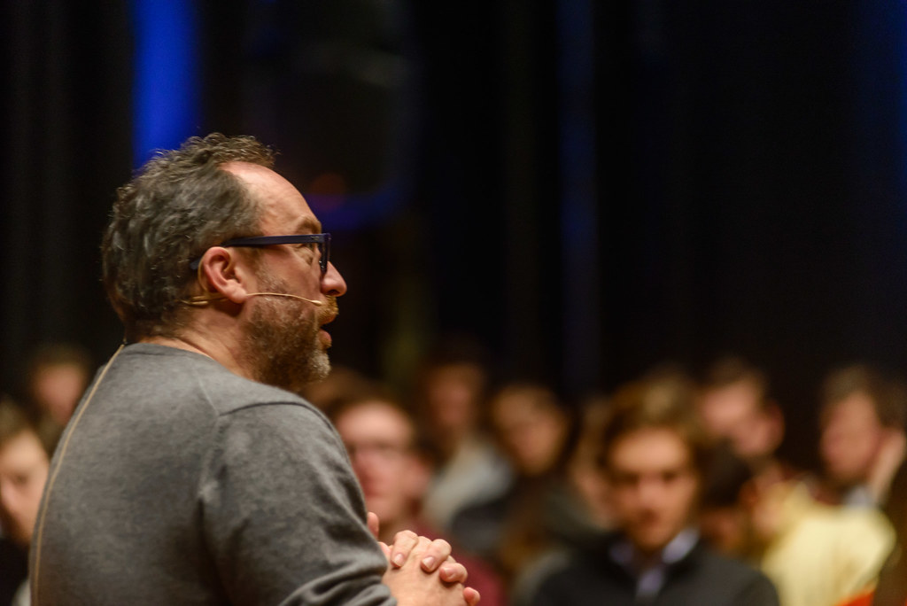 Lecture Jimmy Wales in Ambassador Lecture Series