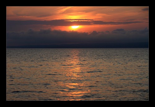 mer france de soleil marseille large coucher du rhône reflet provence nuages bouches