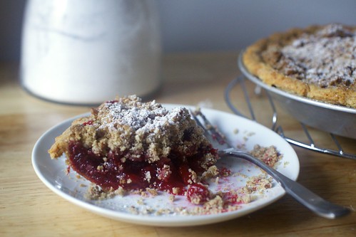 cranberry pie with thick pecan crumble