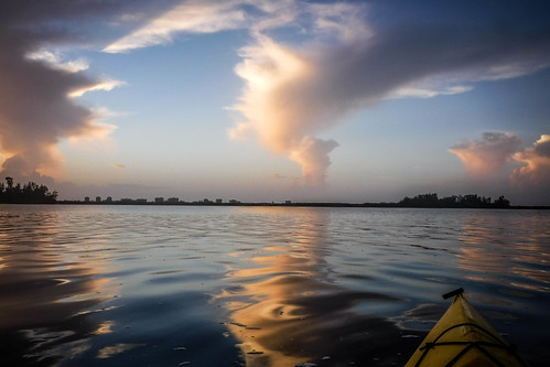 sunrise us unitedstates florida kayaking paddling indianriver fortpierce torpeyoaksmobilehomepark