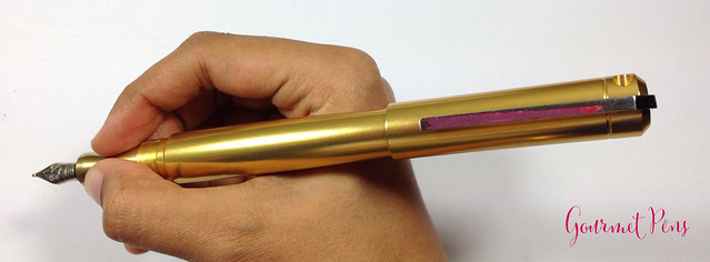Review: @KarasKustoms Ink Fountain Pen - Black/Copper & Gold/Brass