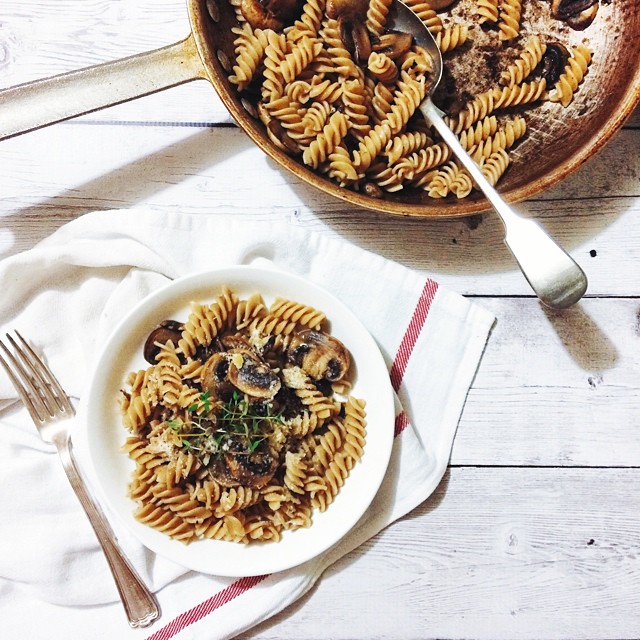 Late night pasta fix #almostrecipe:  Sauté mushrooms w garlic, avocado oil & thyme • deglaze pan w white wine • tip in cooked pasta & bit of the water • season & serve. #whatsfordinner