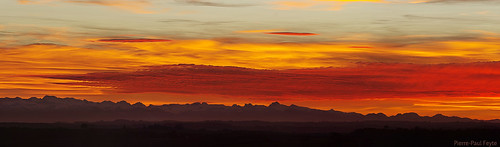 sunset red color twilight crépuscule couleur pyrenees coucherdesoleil pyrénées altocumulus