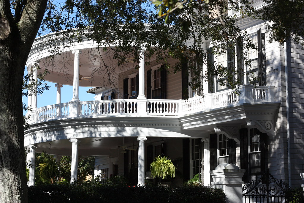 Charleston House Across from the Calhoun Mansion