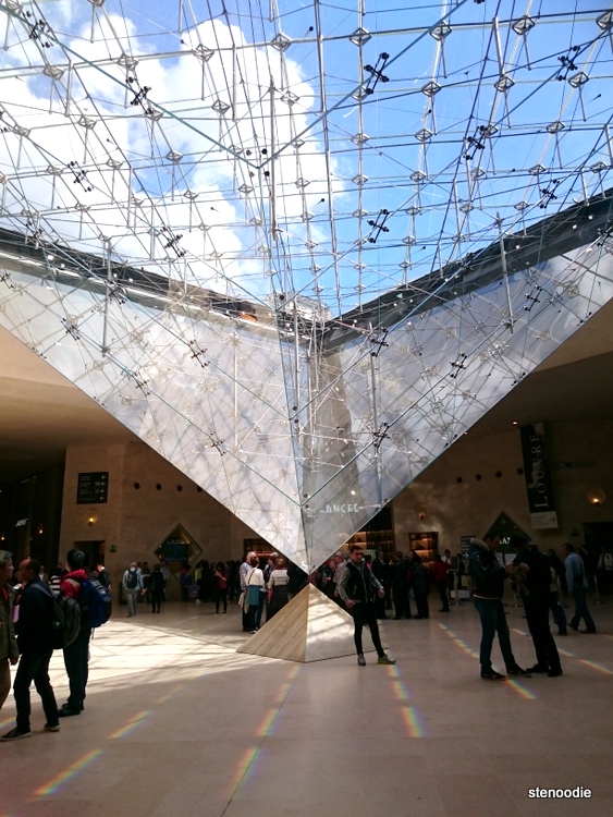  glass pyramid Louvre