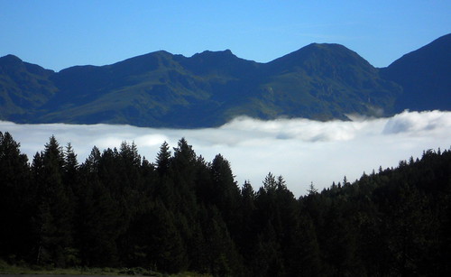 ariège pyrénées pirineos lescabanes beille plateaudebeille montagne nuage merdenuages