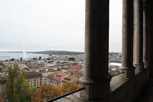 city lake stpeters church fountain saint canon switzerland view geneva cathedral pierre columns roofs peters stpierre jetdeau 1000d