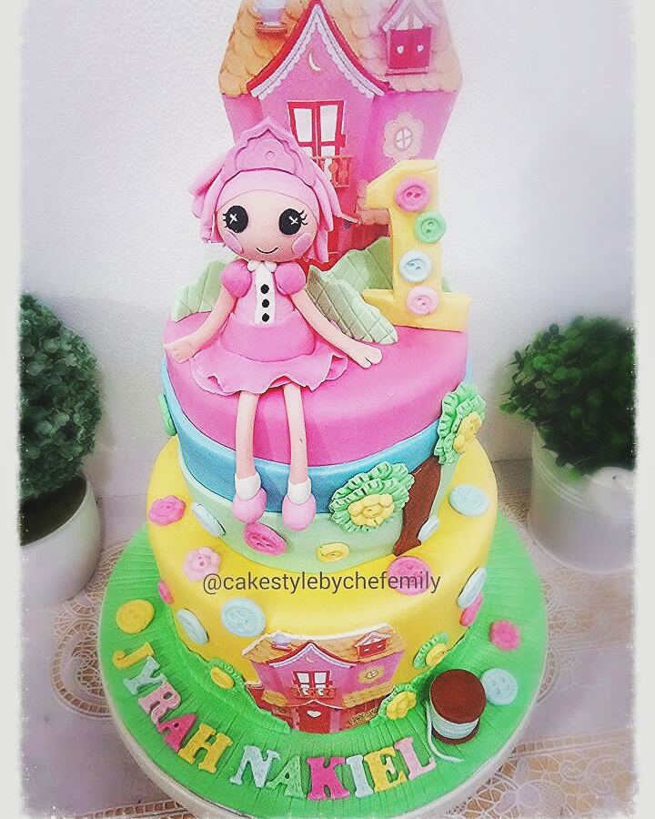 Lalaloopsy Cake by Emily Pacursa Peralta