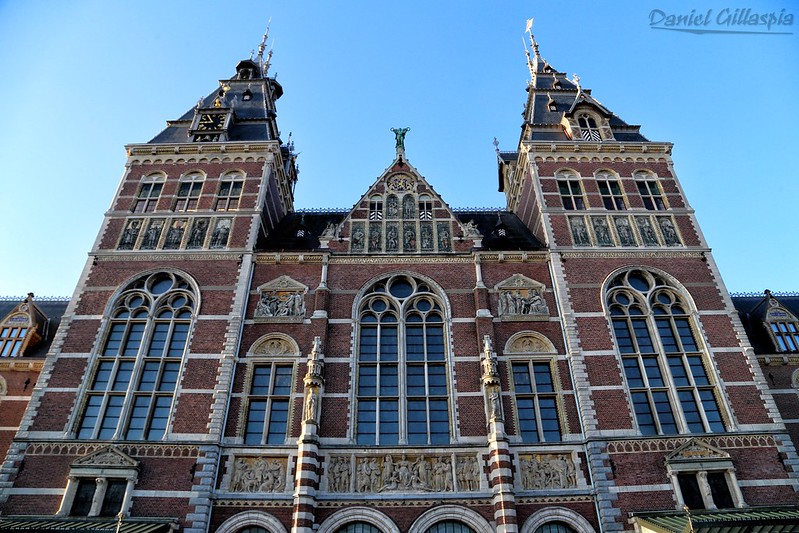 Rijksmuseum entrance