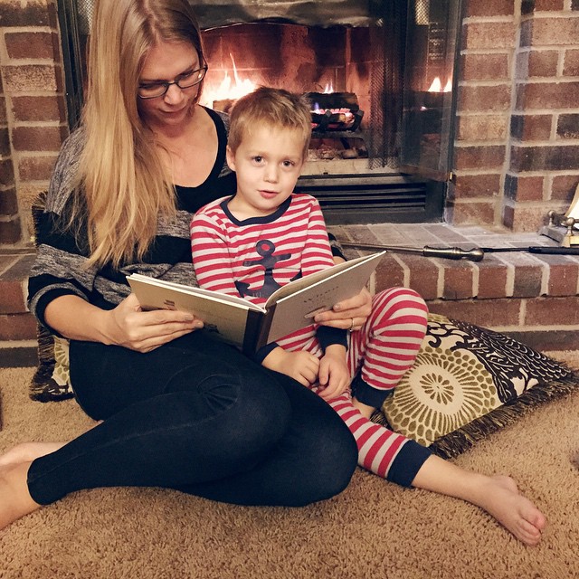 Sunday reads continued (bedtime edition)... ?????????? #reading #winter #fire #warm #love