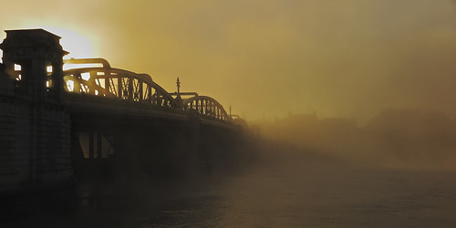 morning mist weather sunrise river kent rochester medway