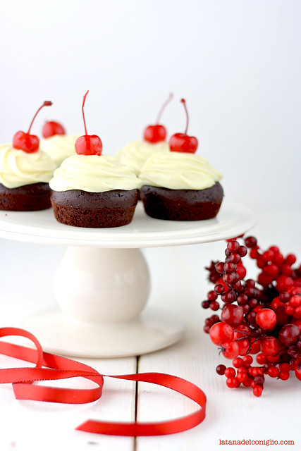 christmas cupcakes con frosting fudge3