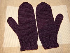 Loopy mittens, first look