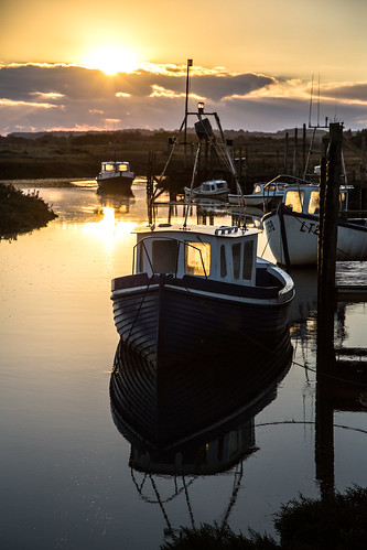 harbour thornham boat sunrise