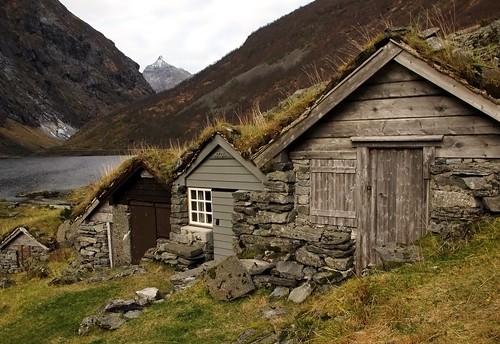 travel autumn mountain norway canon huts cabins g11 møreogromsdal norangsdalen stavbergsetra