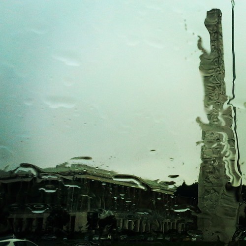Pioggia ed obelisco