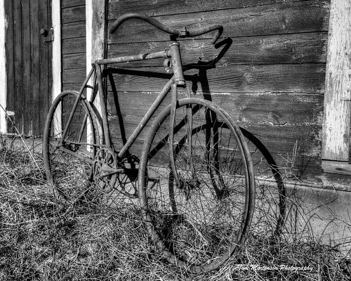 old bw usa monochrome bike bicycle wisconsin digital rural america geotagged midwest farm country rusty nostalgia americana dudley canoneos northwoods 1740l northernwisconsin langladecounty canon6d dudleywisconsin