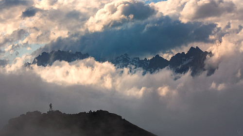 man scale clouds de person photography spain europa mountaineering mountians picos picosdeeuropa flong sixteenbynine cameracanon5d2