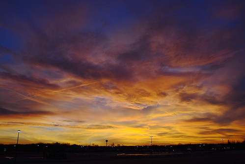 blue winter light columbus sunset shadow ohio red sky orange sunlight nature colors yellow clouds zoo lights evening spring twilight midwest purple sundown dusk parking horizon lot powell almost late multicolored