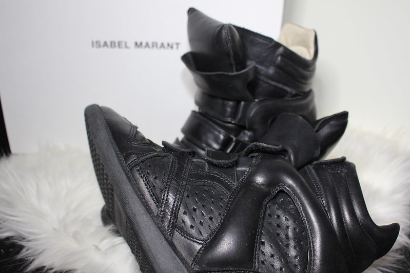 isabel marant, sneakerwedges, wedge sneakers, brian, perforated leather, bekett, bekkett, fashion, style, haul, how to style. all black, isabel marant etoile, punched over basket