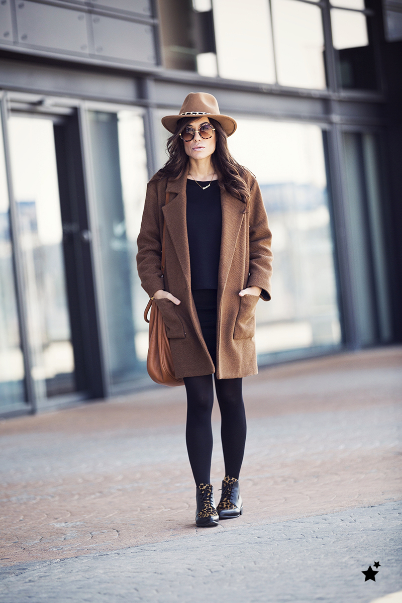 street style barbara crespo black and brown coat leopard booties fashion blogger outfit blog de moda