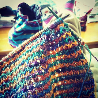Lazy Sunday... Knitting, watching the race and listening to snoring dogs.