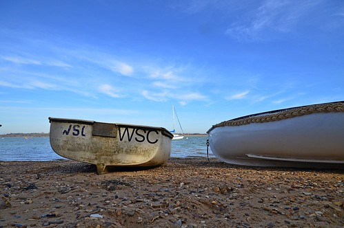 camera blue light shadow sea sky cloud sun sunlight colour detail tree slr water digital river dark walking lens landscape boat suffolk movement nikon colours afternoon view angle bright walk tide wide sunny move sharp crop 1020mm distance deben croped sharpness waldringfield d5100