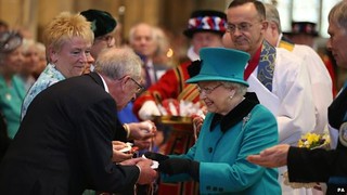 2015 Maundy ceremony Queen Elizabeth I