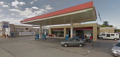 argentina gasstation mendoza esso junín exxon petrolstation gasolinera fillingstation exxonmobil estacióndeservicio