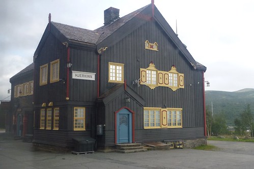 windows building station norway train wooden paint doors timber dwwg