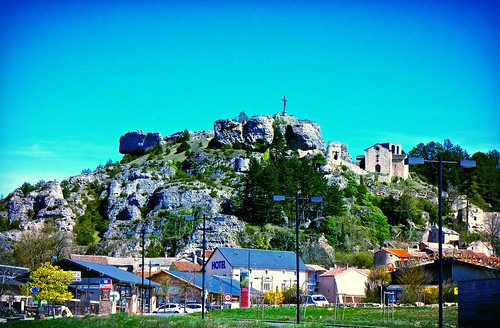 france tourism ancient europa europe village chapel medieval historical fortress a75 touristattraction languedocroussillon herault massifcentral lecaylar servicesarea caussedularzac roccastel villageducaylar larzacplateau
