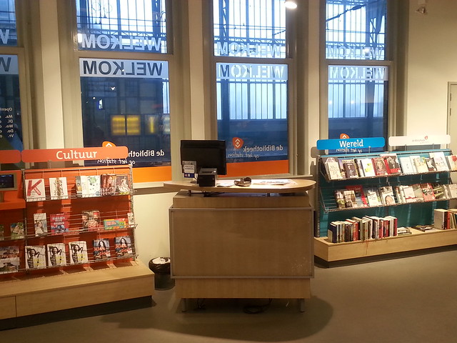 Bibliotheek op het station Haarlem