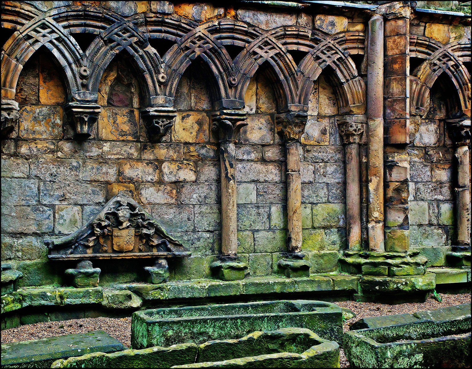 Holyrood Abbey. Credit dun_deagh