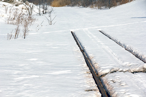 winter snow tracks railroadtracks winterphotography wheelinglakeerie railroadtracksinsnow