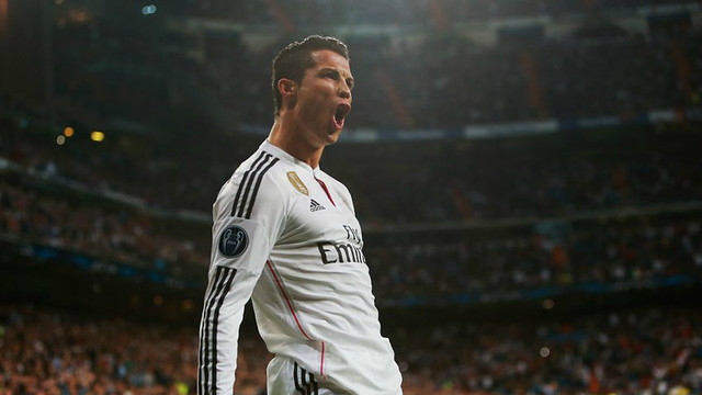 150310_ESP_Real_Madrid_v_GER_Scxhalke_3_4_POR_CRistiano_Ronaldo_celebrates_2_LHD