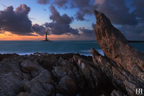 sunset sea mer lighthouse seascape france canon landscape soleil coucher normandie paysage normandy phare cotentin bassenormandie goury auderville