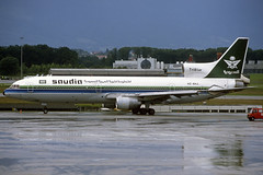 Saudia L.1011-200 HZ-AHJ GVA 12/06/1995