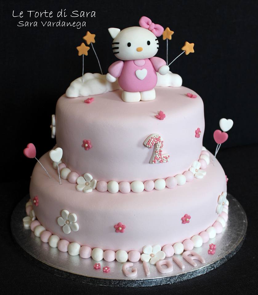 Hello Kitty Cake by Sara Vardanega‎