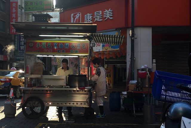 20160513台湾雙城美食街