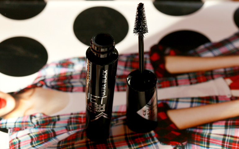 Catrice Jet Lash Speed Volume Mascara Ultra Black / Fashion is a party